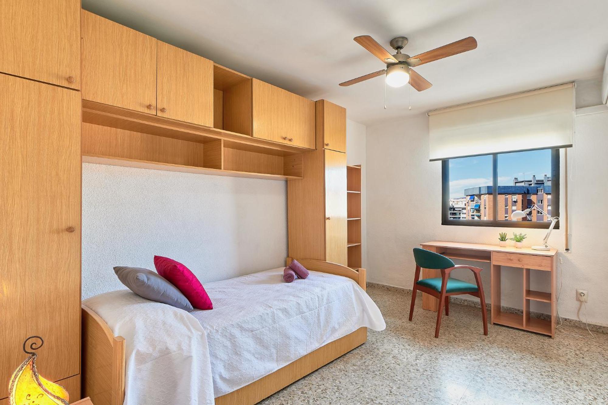 Luminoso Apartamento/ 5 Minutos De La Playa Malaga Luaran gambar